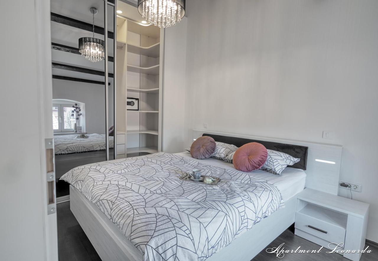 Penthouse Leonarda With Private Parking Apartment