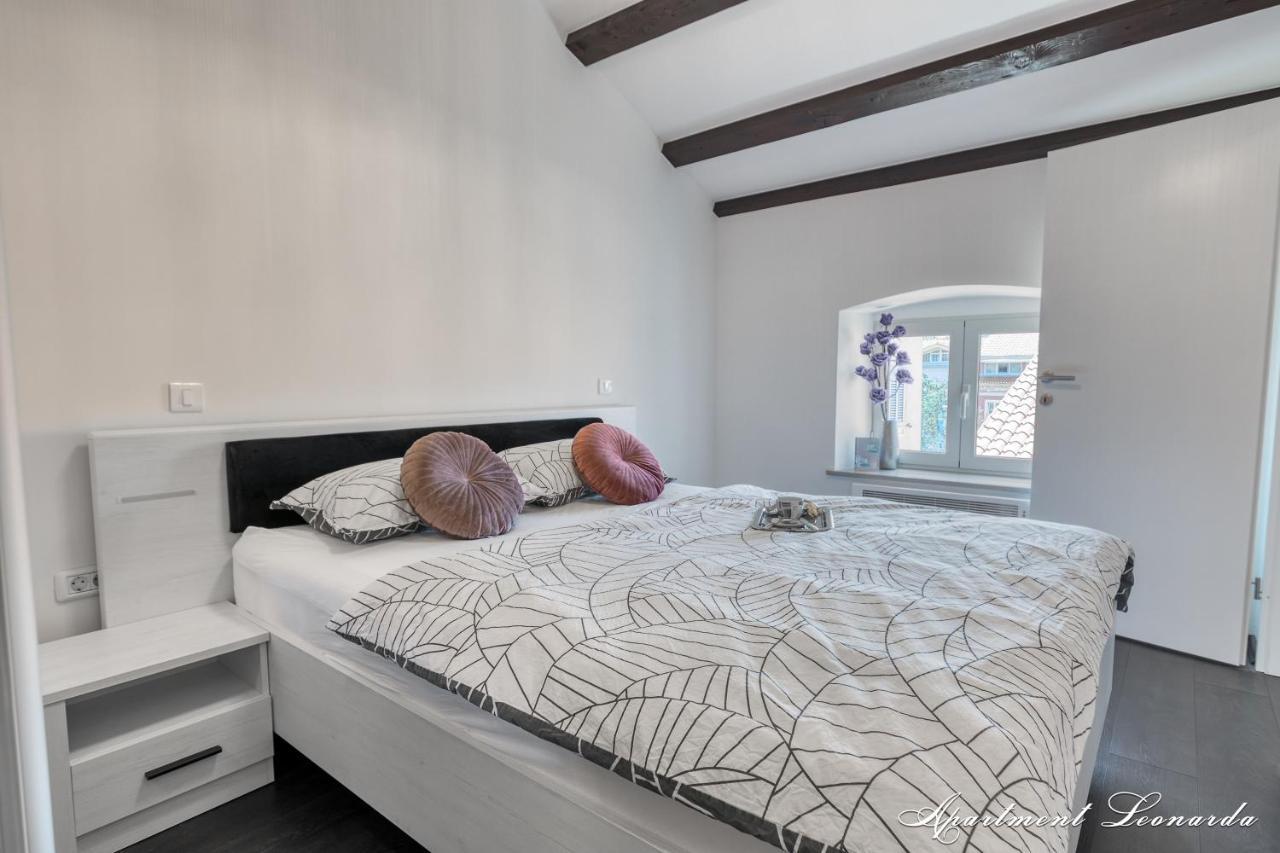 Penthouse Leonarda With Private Parking Apartmán Pula
