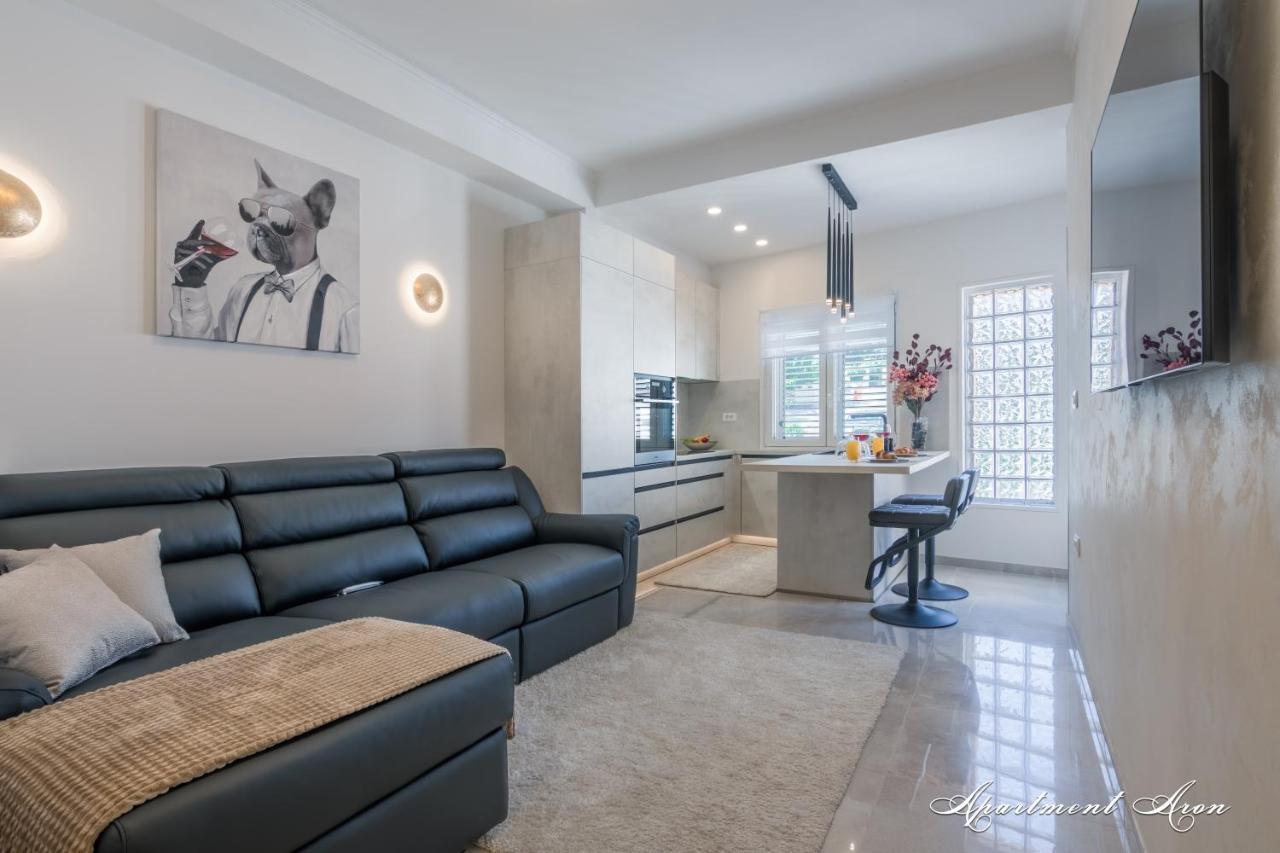 Penthouse Leonarda With Private Parking
